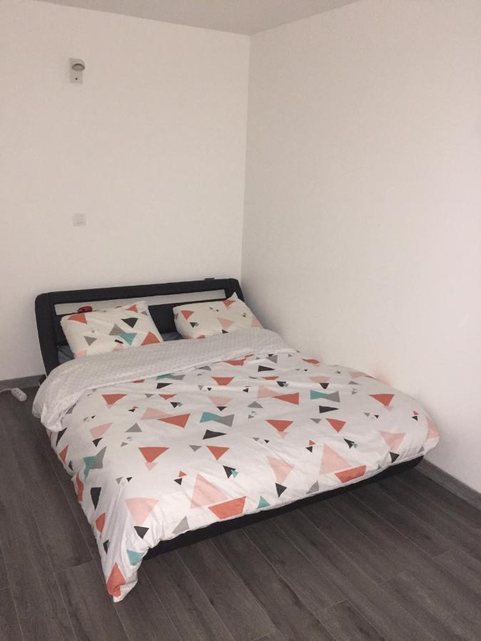 Grand Appartement A Louer Vue Sur Seine Melun Buitenkant foto